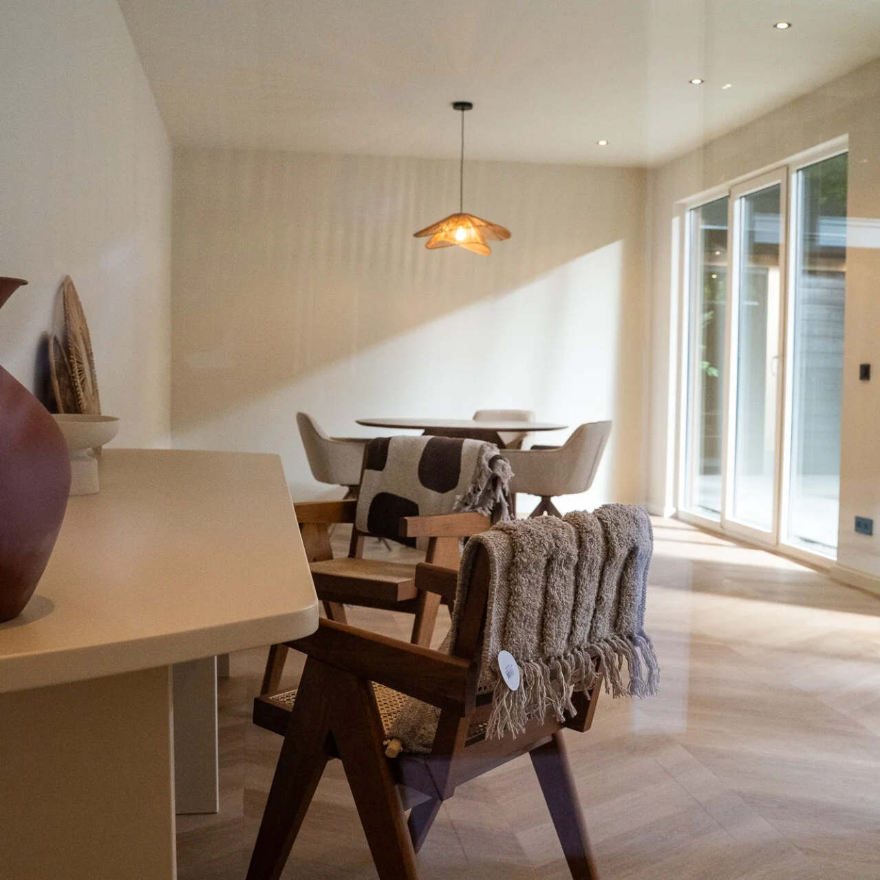 Showroom van Beus Bouw in Waardenburg met buitenverblijven en veranda's